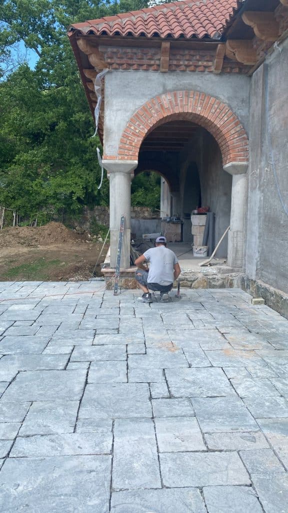 Montaj piatra naturala